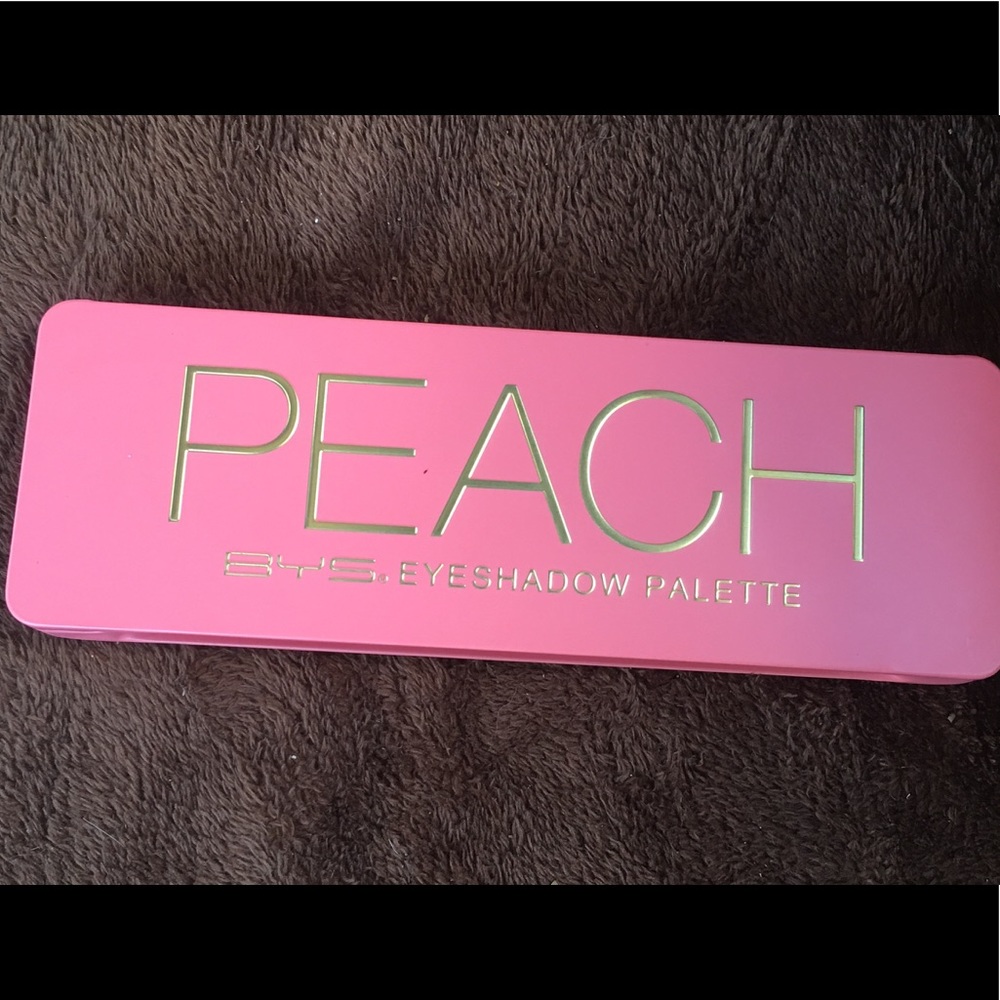 PEACH BYS Eyeshadow Palette
